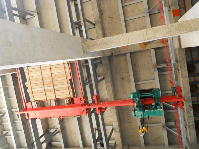 LXG suspension (over-rail) crane